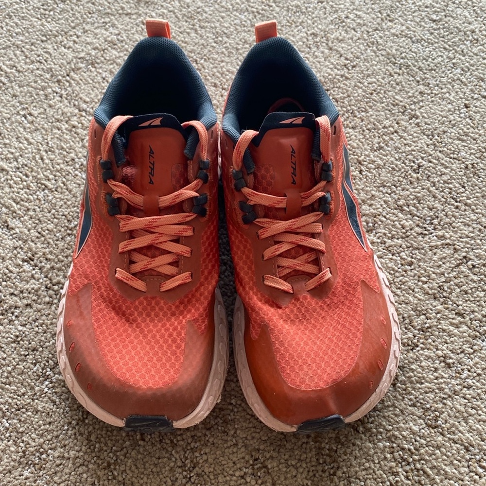 Altra W’s Outroad Trail Running Shoes